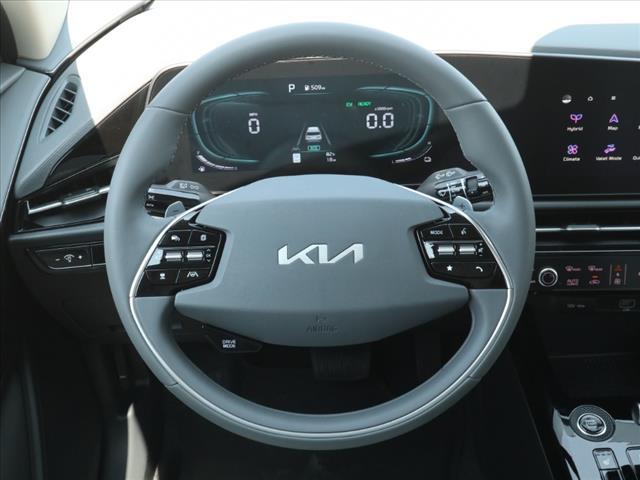 new 2025 Kia Niro car