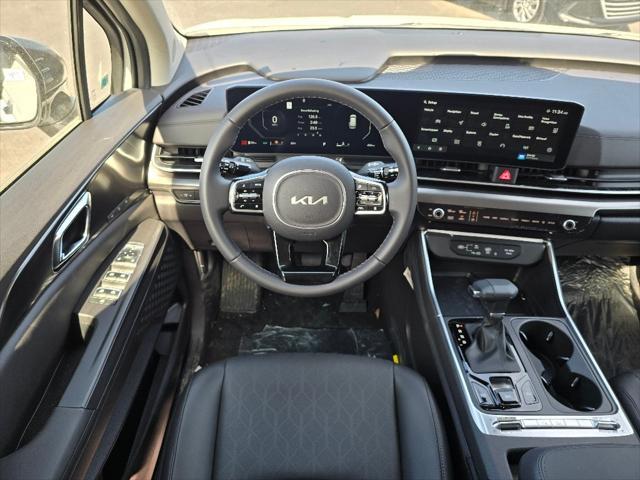 new 2025 Kia Carnival car, priced at $48,962