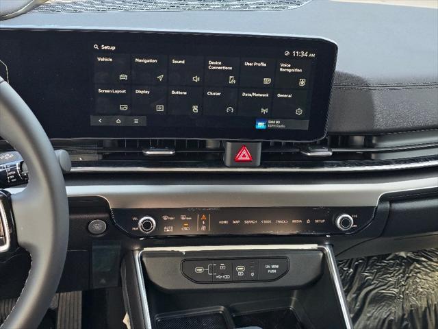 new 2025 Kia Carnival car, priced at $48,962