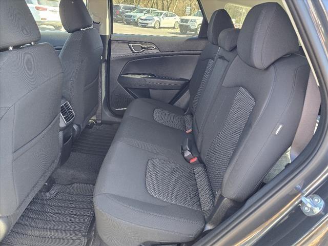 new 2025 Kia Sportage Hybrid car, priced at $31,685