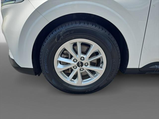 used 2022 Kia Carnival car, priced at $28,995