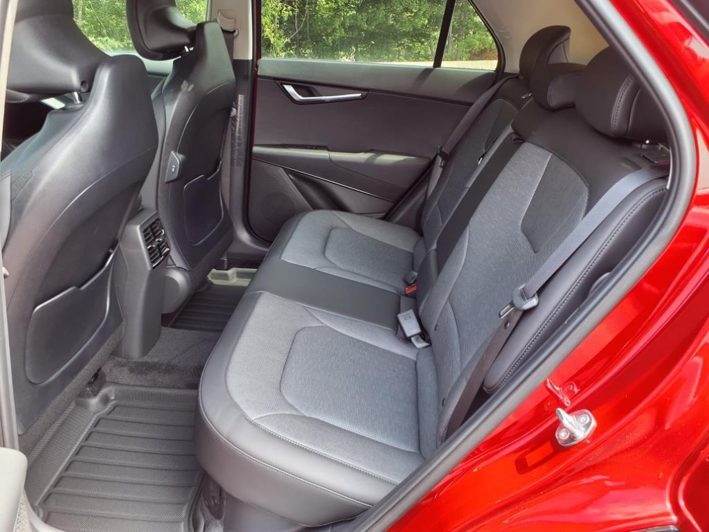 new 2025 Kia Niro car, priced at $33,672