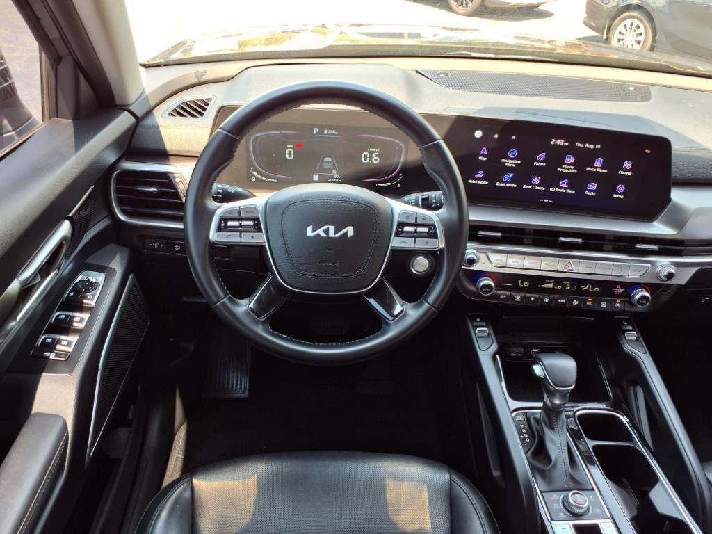 used 2023 Kia Telluride car, priced at $35,490