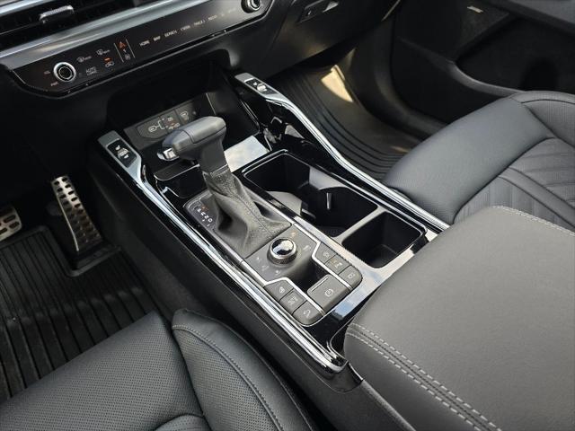 new 2025 Kia Sorento car, priced at $48,125
