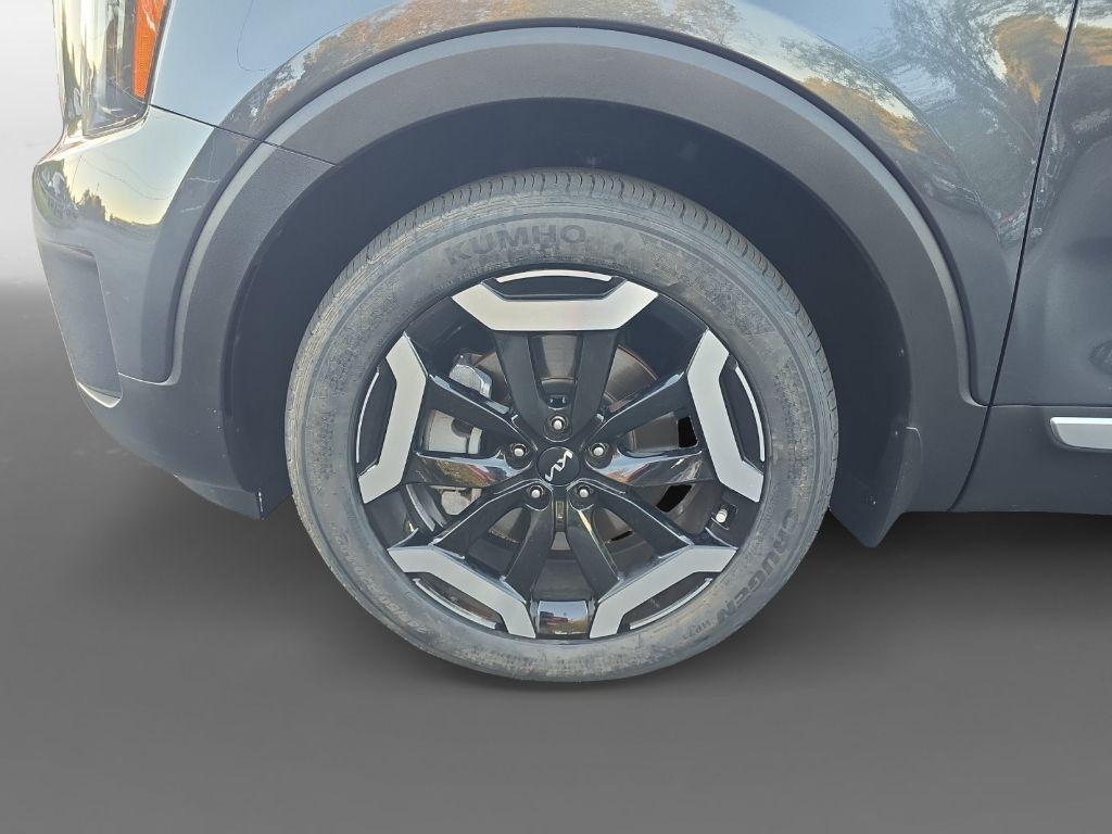 used 2024 Kia Telluride car, priced at $36,295