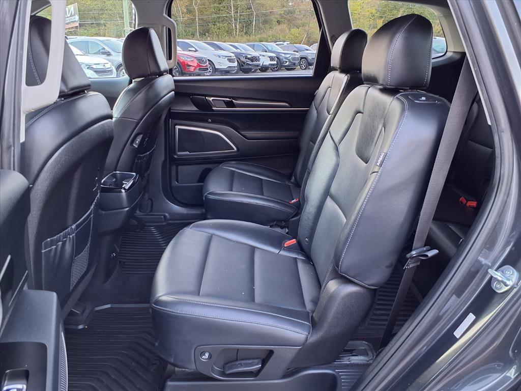 used 2024 Kia Telluride car, priced at $36,295