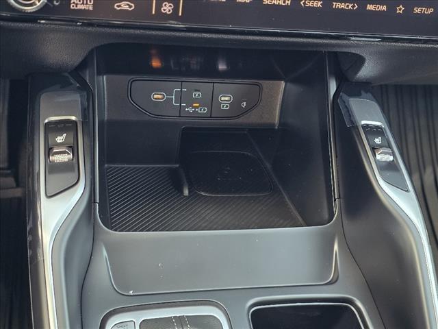 new 2025 Kia Sorento car, priced at $38,880