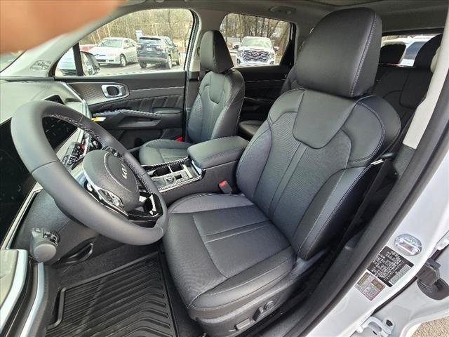new 2025 Kia Sorento car, priced at $40,175