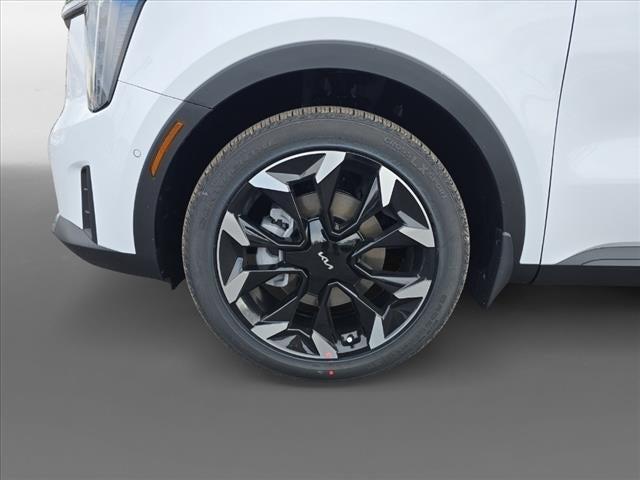 new 2025 Kia Sorento car, priced at $40,175
