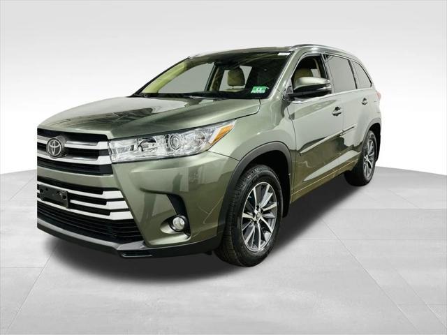 used 2018 Toyota Highlander car, priced at $25,998