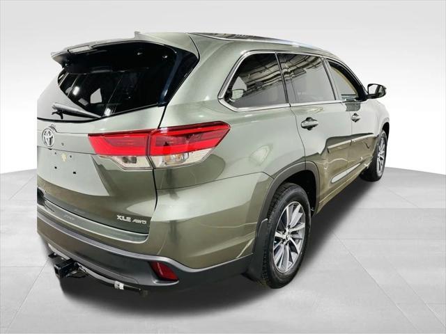 used 2018 Toyota Highlander car, priced at $25,998