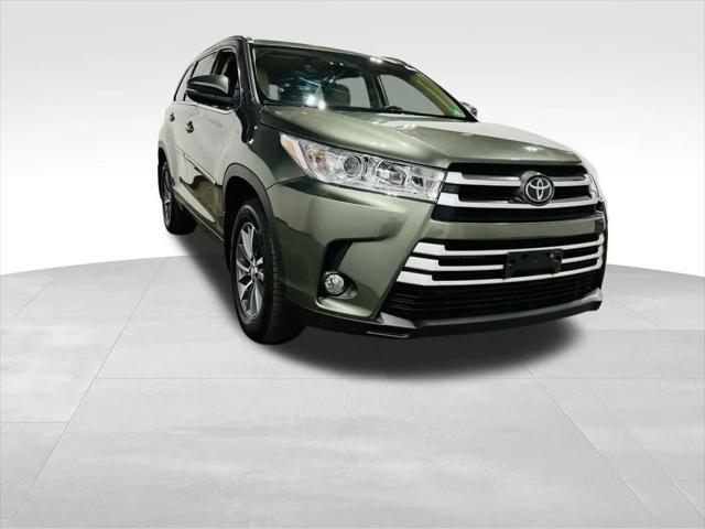 used 2018 Toyota Highlander car, priced at $25,998