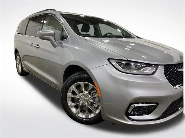 used 2021 Chrysler Pacifica car, priced at $29,998