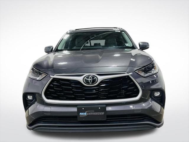 used 2021 Toyota Highlander car, priced at $31,498