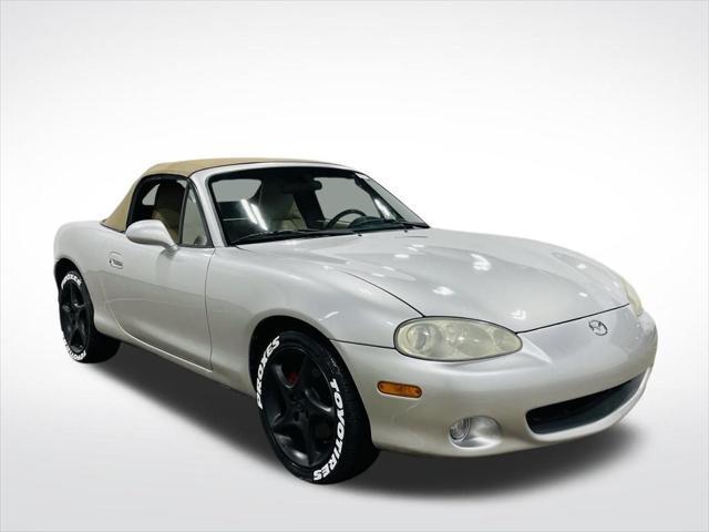 used 2003 Mazda MX-5 Miata car, priced at $8,998