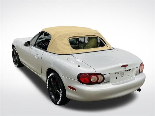 used 2003 Mazda MX-5 Miata car, priced at $8,998