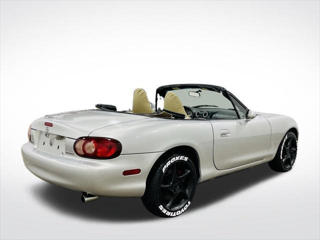 used 2003 Mazda MX-5 Miata car, priced at $8,998