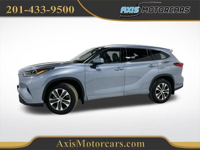 used 2021 Toyota Highlander car, priced at $31,998