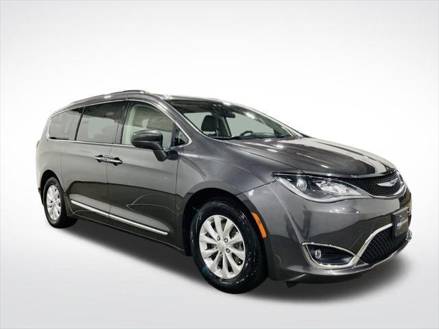 used 2018 Chrysler Pacifica car, priced at $16,495