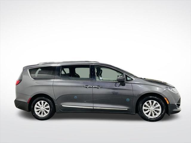 used 2018 Chrysler Pacifica car, priced at $16,495