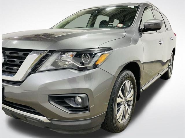 used 2020 Nissan Pathfinder car, priced at $19,498