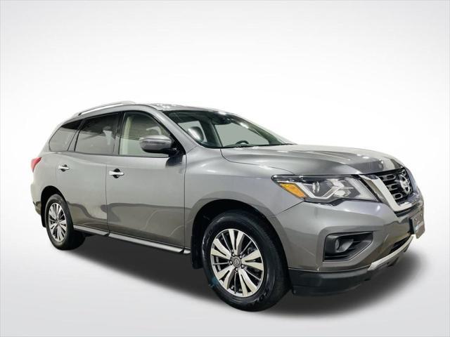 used 2020 Nissan Pathfinder car, priced at $19,498