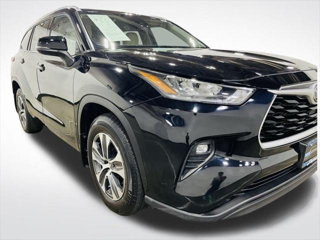 used 2020 Toyota Highlander car, priced at $29,498