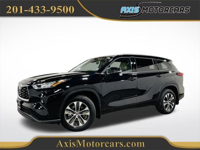 used 2020 Toyota Highlander car, priced at $29,498