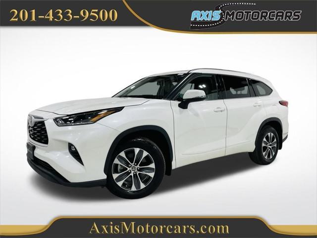 used 2021 Toyota Highlander car, priced at $35,498