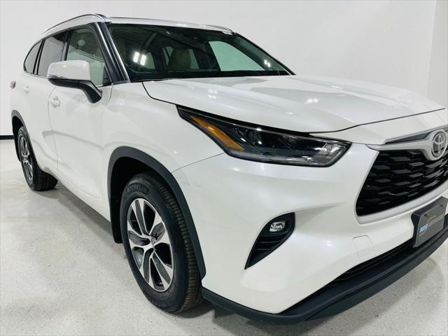 used 2021 Toyota Highlander car, priced at $35,498