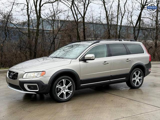 used 2013 Volvo XC70 car, priced at $10,999