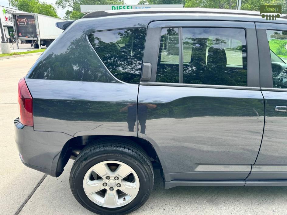 used 2014 Jeep Compass car, priced at $5,555