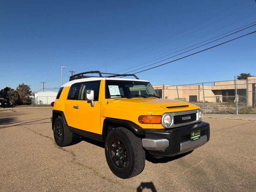 used 2007 Toyota FJ Cruiser car, priced at $13,999