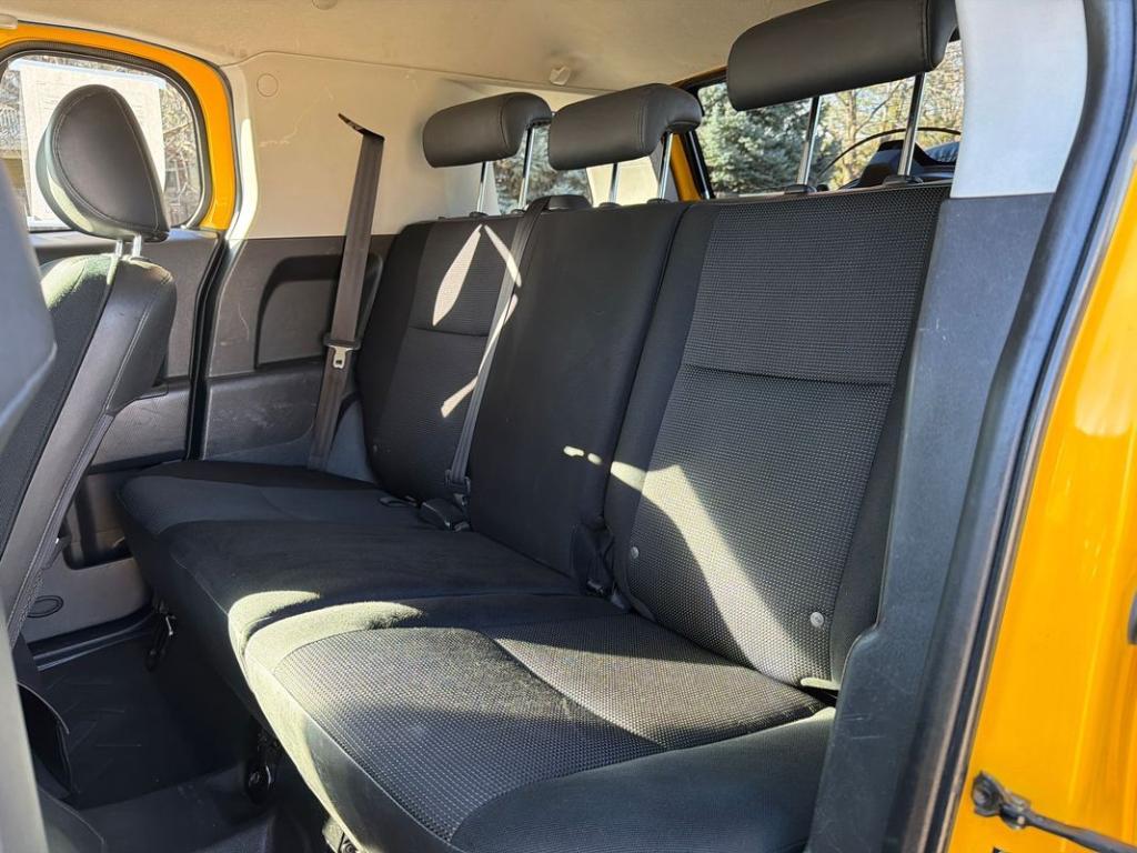 used 2007 Toyota FJ Cruiser car, priced at $13,999