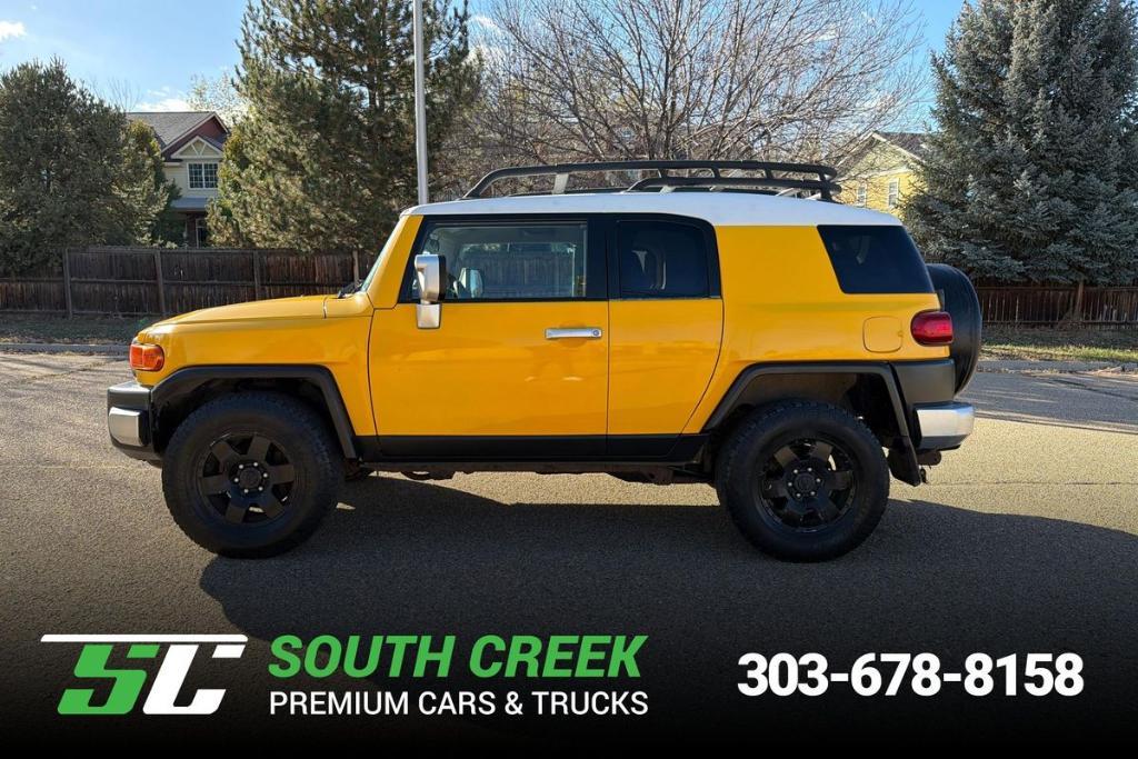 used 2007 Toyota FJ Cruiser car, priced at $13,999