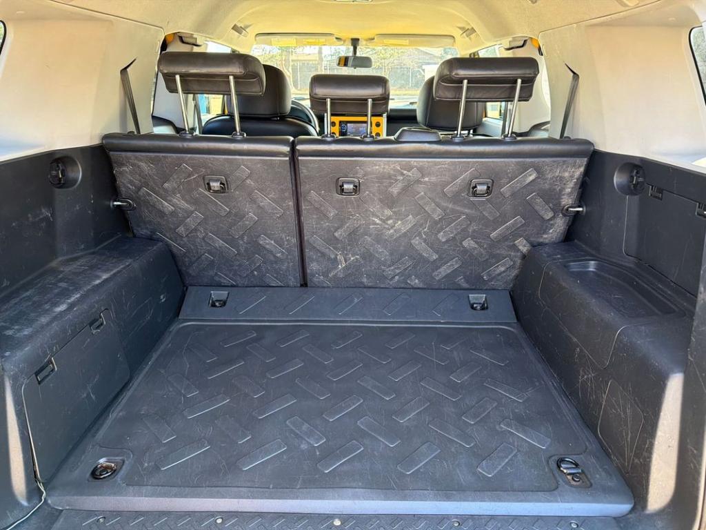 used 2007 Toyota FJ Cruiser car, priced at $13,999