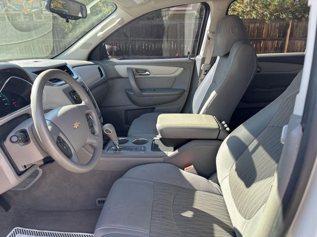 used 2015 Chevrolet Traverse car, priced at $6,999