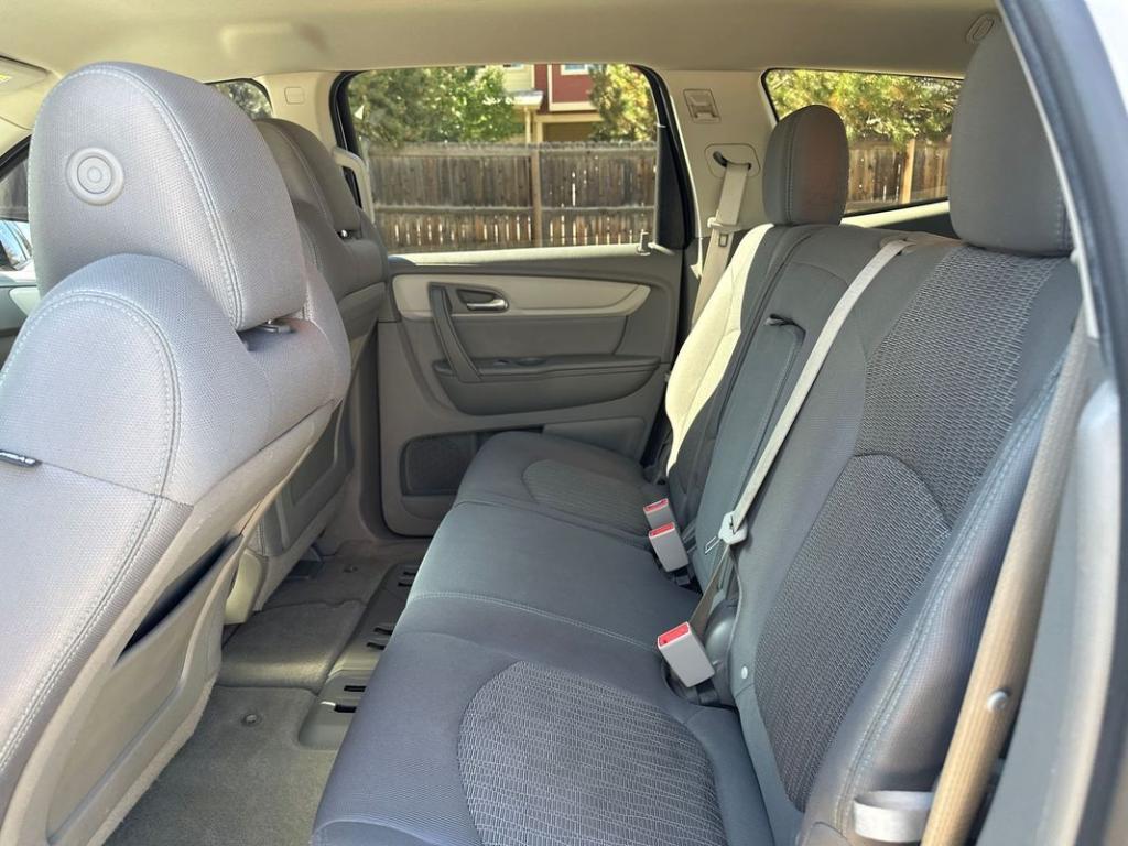 used 2015 Chevrolet Traverse car, priced at $6,999