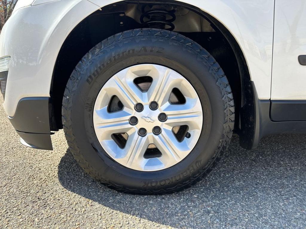 used 2015 Chevrolet Traverse car, priced at $6,999