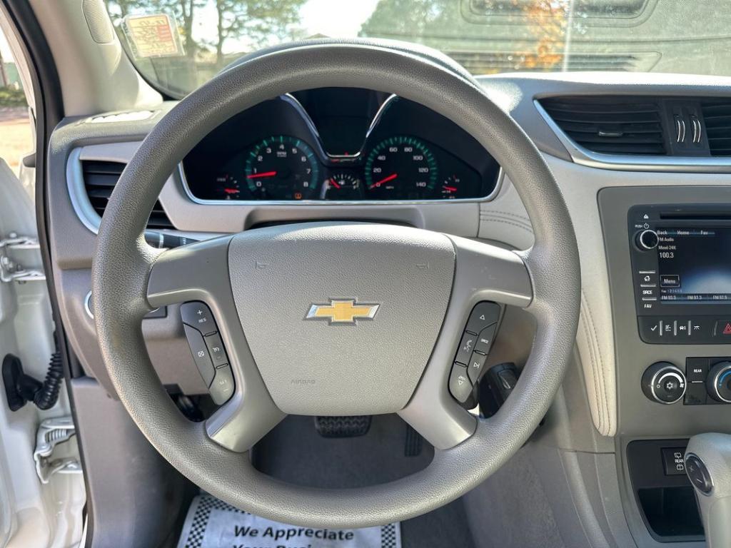 used 2015 Chevrolet Traverse car, priced at $6,999