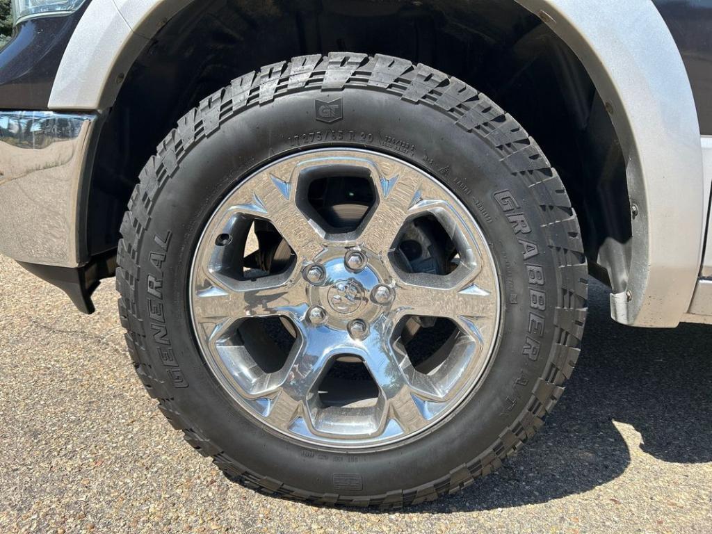 used 2015 Ram 1500 car, priced at $18,999