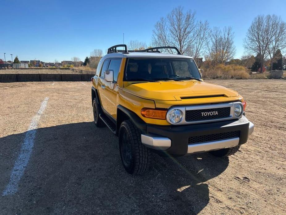 used 2007 Toyota FJ Cruiser car, priced at $13,999