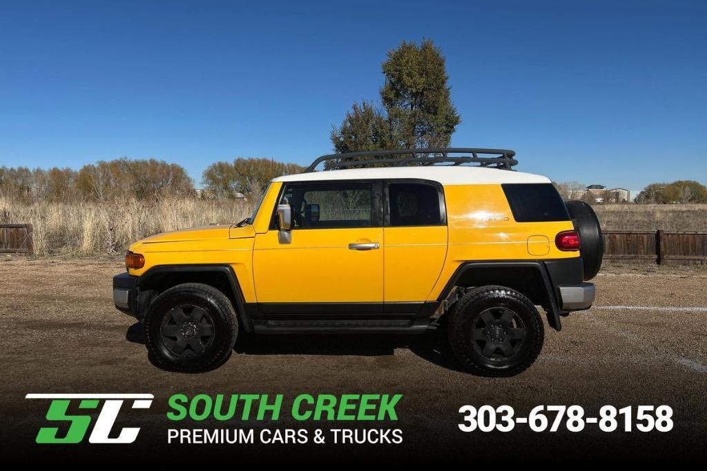 used 2007 Toyota FJ Cruiser car, priced at $13,999