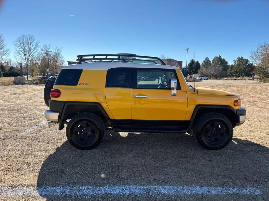 used 2007 Toyota FJ Cruiser car, priced at $13,999