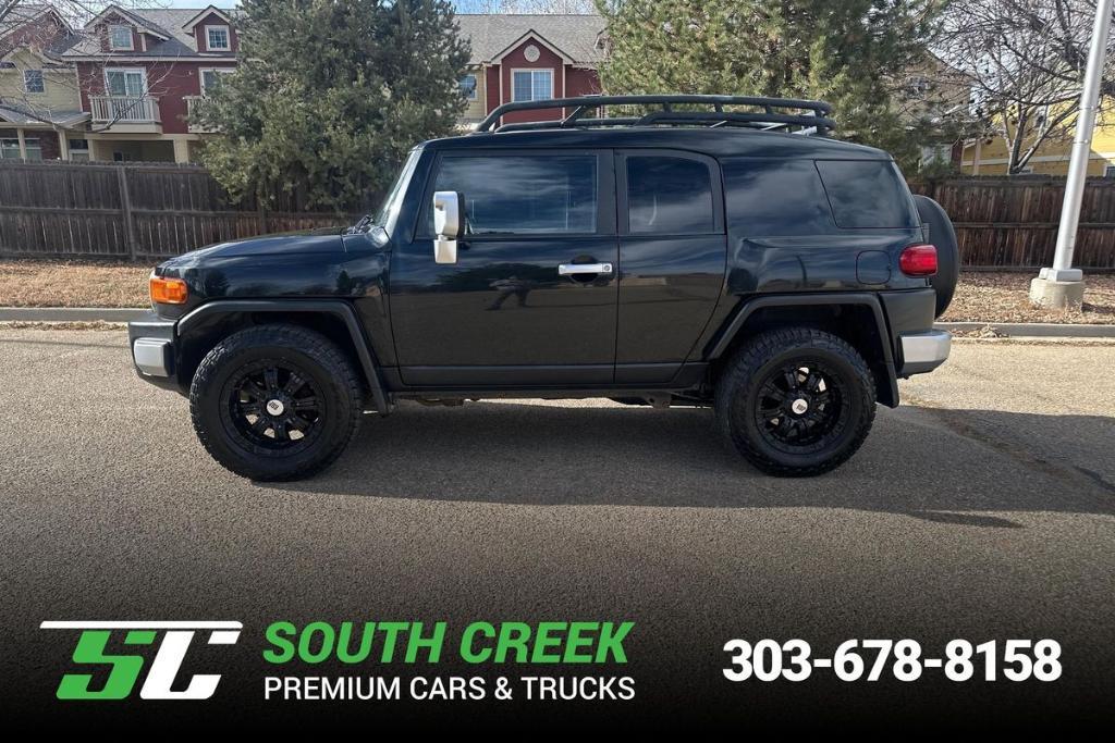 used 2007 Toyota FJ Cruiser car, priced at $13,999
