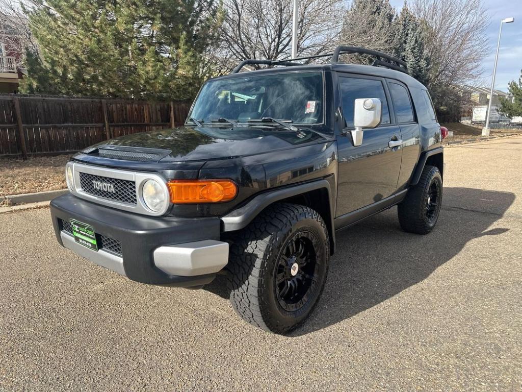 used 2007 Toyota FJ Cruiser car, priced at $13,999