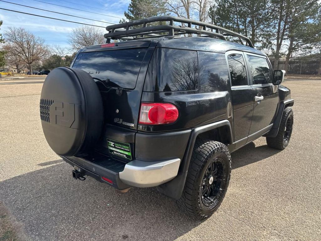 used 2007 Toyota FJ Cruiser car, priced at $13,999