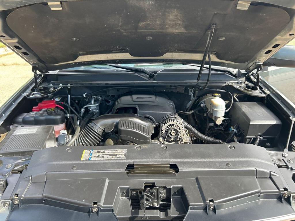 used 2011 Chevrolet Avalanche car, priced at $9,999