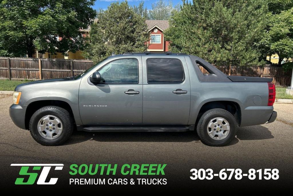used 2011 Chevrolet Avalanche car, priced at $9,999