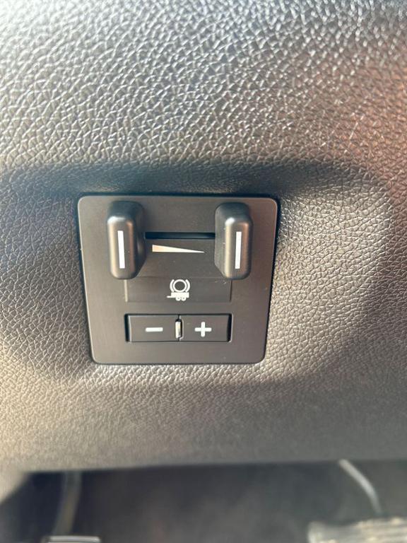 used 2011 Chevrolet Avalanche car, priced at $9,999